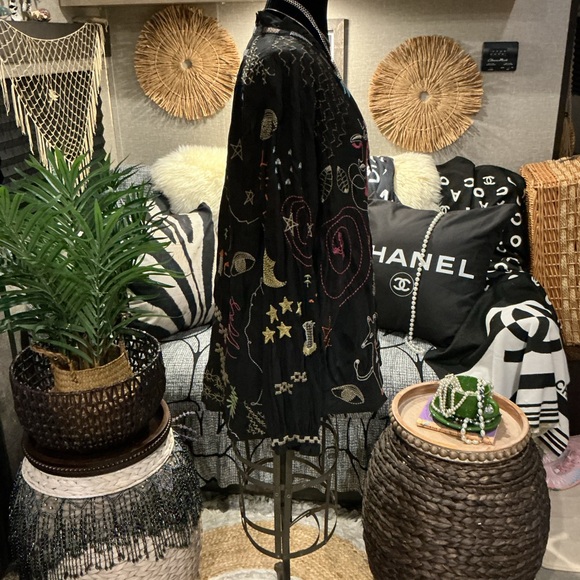 Johnny Was Biya Picassa ( Storybook) Shirt S - Picture 7 of 16